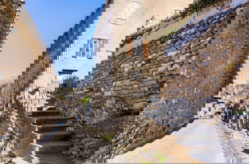 Foto 2 - Holiday Home in Minerve With Private Courtyard