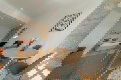 Foto 27 - Courtyard Oporto Design Apartment B