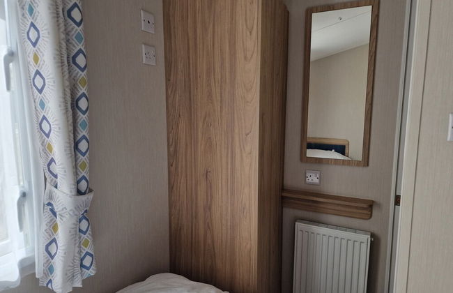 Welcoming 3 Bedroom Caravan 2 Min Walk to Beach - Foto 3