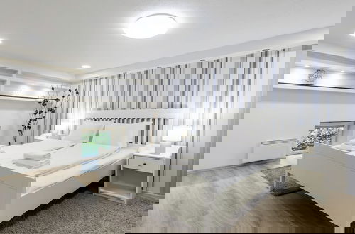 Photo 1 - Venus Apartments - Broadway II