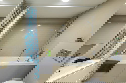 Photo 15 - Venus Apartments - Broadway II