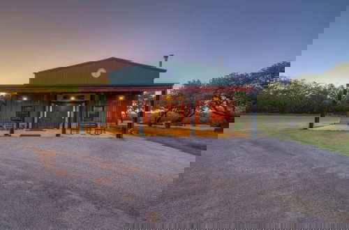 Photo 69 - Oakridge Ranch: Pool + Hot-tub, Pickleball Court, Whiskey & Wine Room