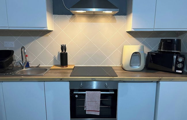 Pine Studio Apartment- Your Own Quiet Space! - Photo 10