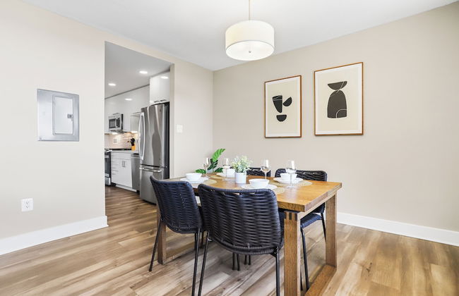 Walkable DC View Apartments - Foto 31