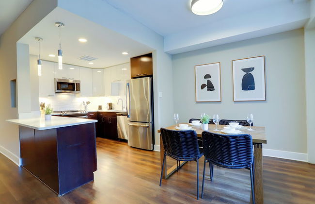 Walkable DC View Apartments - Foto 25