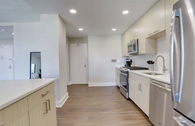 Walkable DC View Apartments - Foto 45