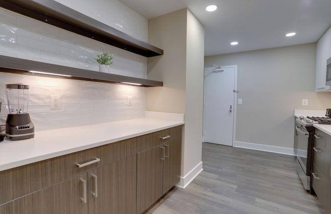 Walkable DC View Apartments - Foto 33