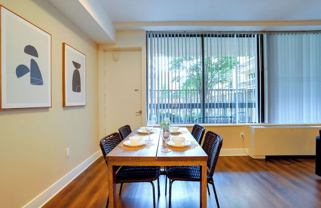 Walkable DC View Apartments - Foto 26