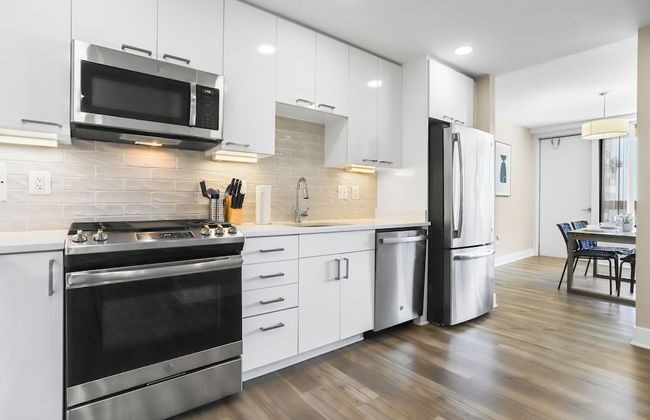 Walkable DC View Apartments - Foto 50