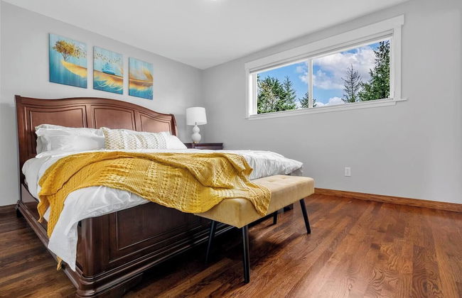 Bellevue Work & Relax Near Downtown - Photo 2