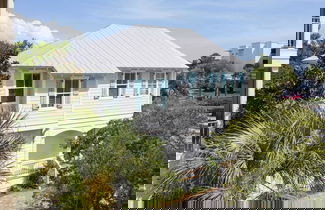 Foto 1 - Dunn Inn 2 by Avantstay Walk to Beach, Pool Access, Sleeps 17!