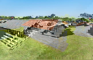 Foto 1 - 5 Person Holiday Park Home in Holbaek