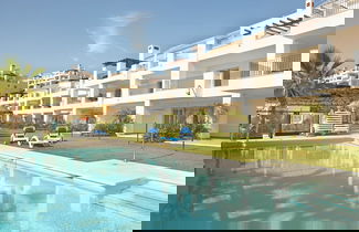 Foto 1 - Modern Apartment With Balcony