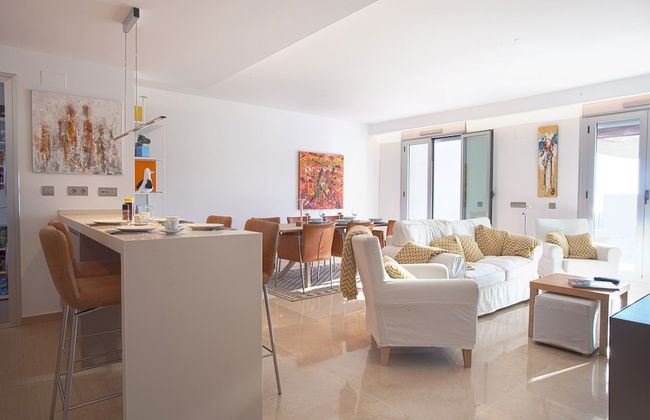 Modern Apartment With Balcony - Foto 15