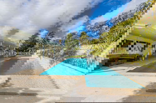 Foto 23 - New 5 Bedroom Private Pool Near Superfood
