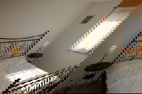 Photo 2 - Charming Apartment With Balcony