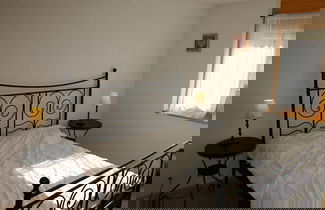 Photo 2 - Charming Apartment With Balcony