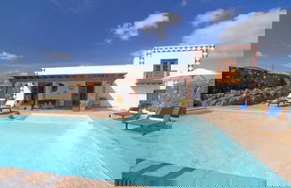 Foto 2 - Casa Rural Hero With 5 Bedrooms and 4 Bathrooms