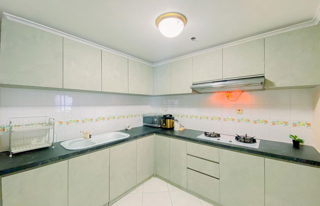 Best Place And Spacious 3Br At Sudirman Tower Condominium Apartment - Photo 22