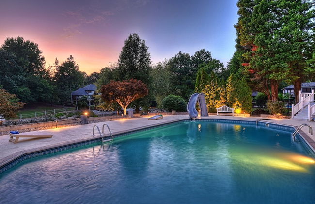Sip Sip Away by Avantstay Pool Hot Tub - Foto 11
