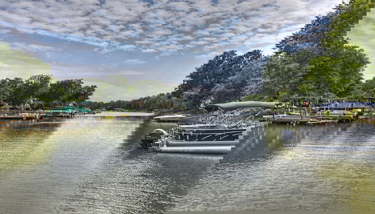 Foto 1 - Shades of Summer by Avantstay Gazebo Dock View