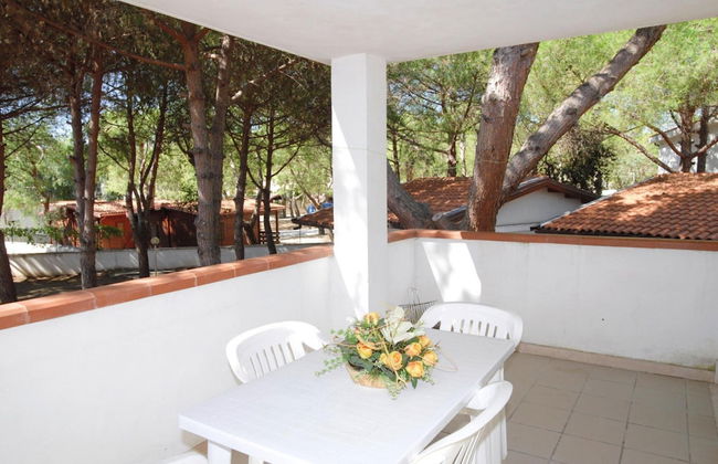 Bungalow in a Resort in Lido del Sole With Terrace - Foto 15