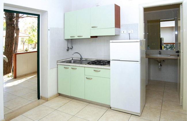 Bungalow in a Resort in Lido del Sole With Terrace - Foto 6