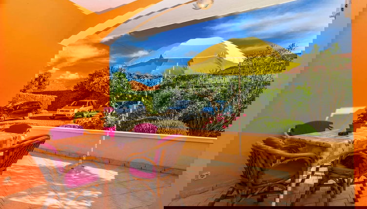 Foto 1 - Apartment in Nin Near Beach & Pool