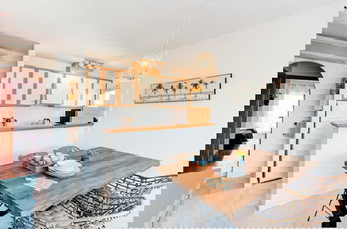 Foto 10 - Apartment With Mountain Views