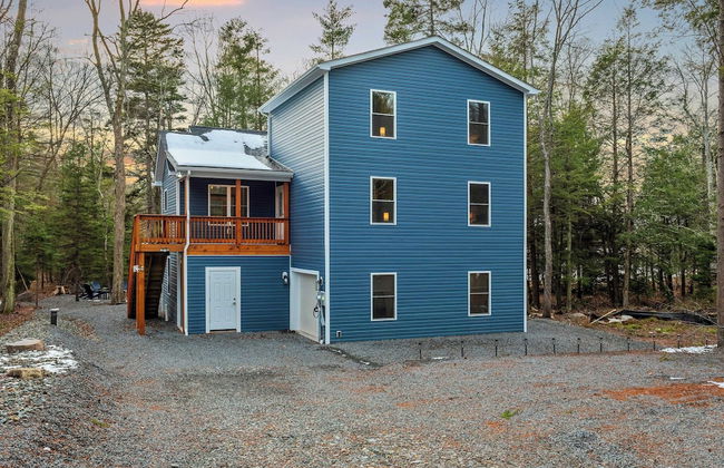 Lakeview Sunset Heaven Waterfront Escape + Private Dock Firepit + Game Room New Construction - Foto 40
