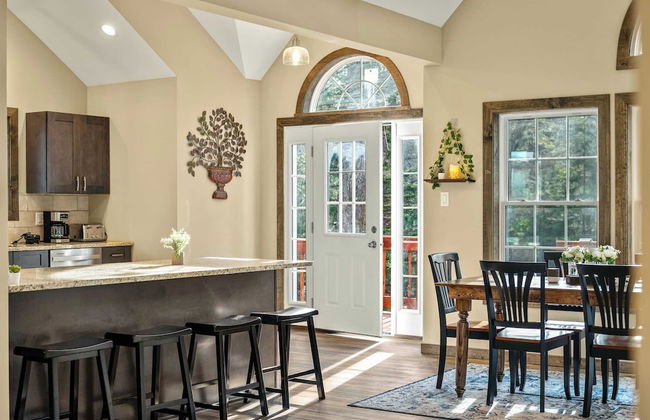 Lakeview Sunset Heaven Waterfront Escape + Private Dock Firepit + Game Room New Construction - Foto 12