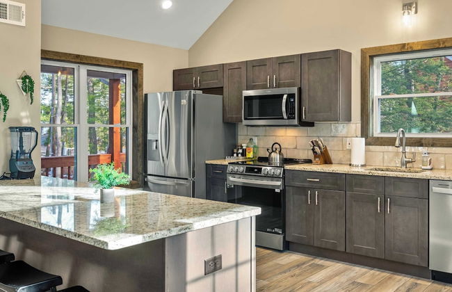 Lakeview Sunset Heaven Waterfront Escape + Private Dock Firepit + Game Room New Construction - Foto 13