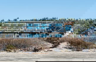 Photo 1 - Blue Starfish by Avantstay Ocean Views Direct Cannon Beach Access