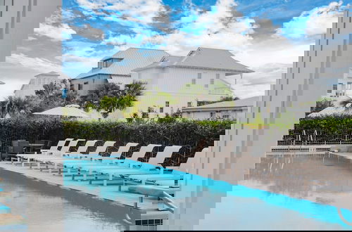 Foto 1 - 30A Seaclusion by Avantstay Walk to Beach Pool