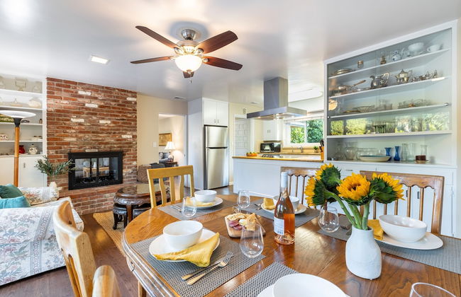 East Valley Manor by Avantstay Minutes to the Beach - Foto 16