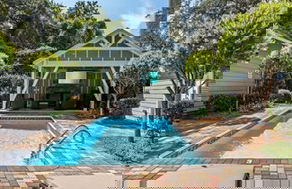 Foto 1 - Honey Bee Bungalows by Avantstay Boat Friendly Pool Access