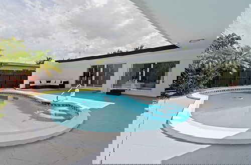Photo 30 - Dreamy 4BR Getaway w Private Pool Luxe Patio in Miramar