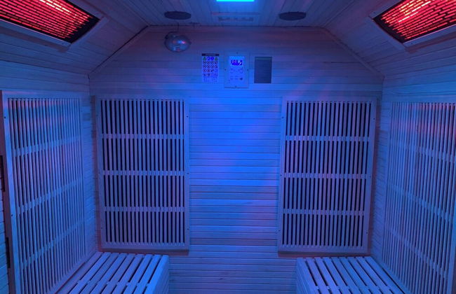 Cozy Hideaway With Hot Tub & Sauna Sleeps 7 - Foto 22