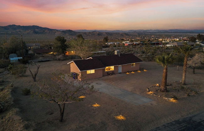 Dune Rise by Avantstay Chic Oasis w/ Patio - Photo 1