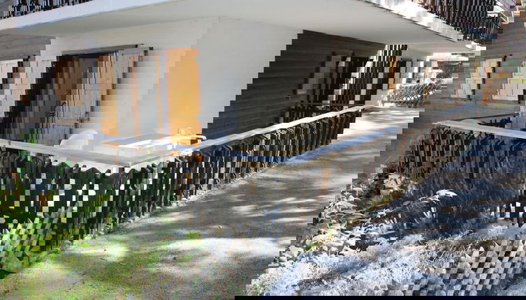 Foto 1 - Radiant Apartment Facing Hills
