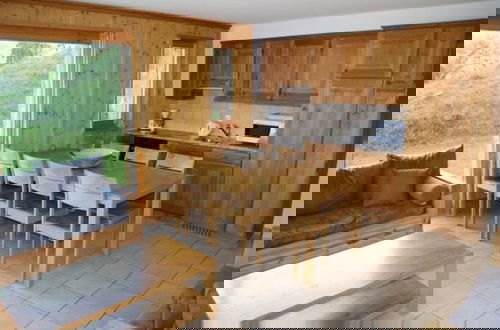 Foto 4 - Apartment With Alpine Gateway