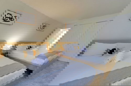 Photo 9 - Modern 2BR Apt in Crystal City near D.C.