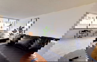 Photo 1 - Modern 2BR Apt in Crystal City near D.C.