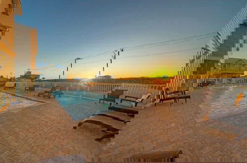 Foto 34 - Villa La Isla Family Condo With Pool, Near Corpus Christi's Best Beaches & Dining