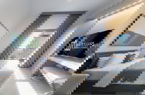 Foto 7 - Elite LUX Holiday Homes - Modern Studio in MAG City Dubai