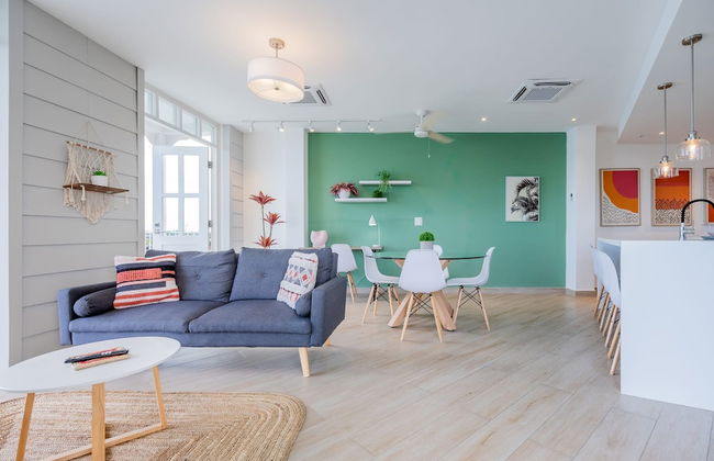 w Fantastic 1BR w Modern Balcony in Panama - Photo 10