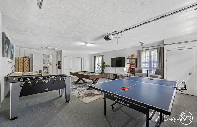 Luxury Retreat: Pool, Games, Basketball & More! - Foto 31