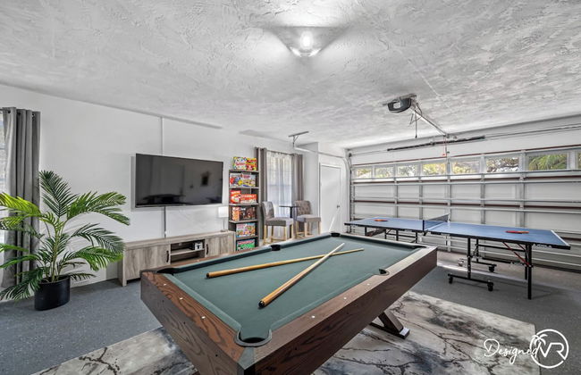 Luxury Retreat: Pool, Games, Basketball & More! - Foto 32