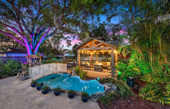 Luxury Retreat: Pool, Games, Basketball & More! - Foto 8