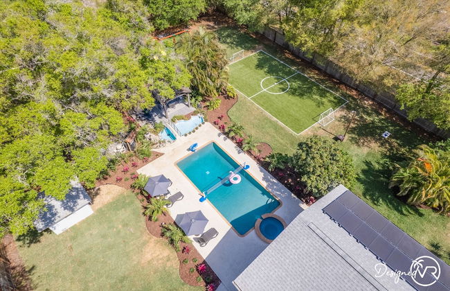Luxury Retreat: Pool, Games, Basketball & More! - Foto 9